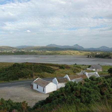 Hotel Óstán Loch Altan Cashel Hill Exterior foto