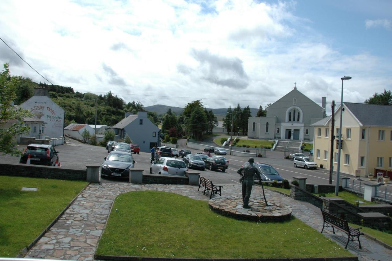 Hotel Óstán Loch Altan Cashel Hill Exterior foto