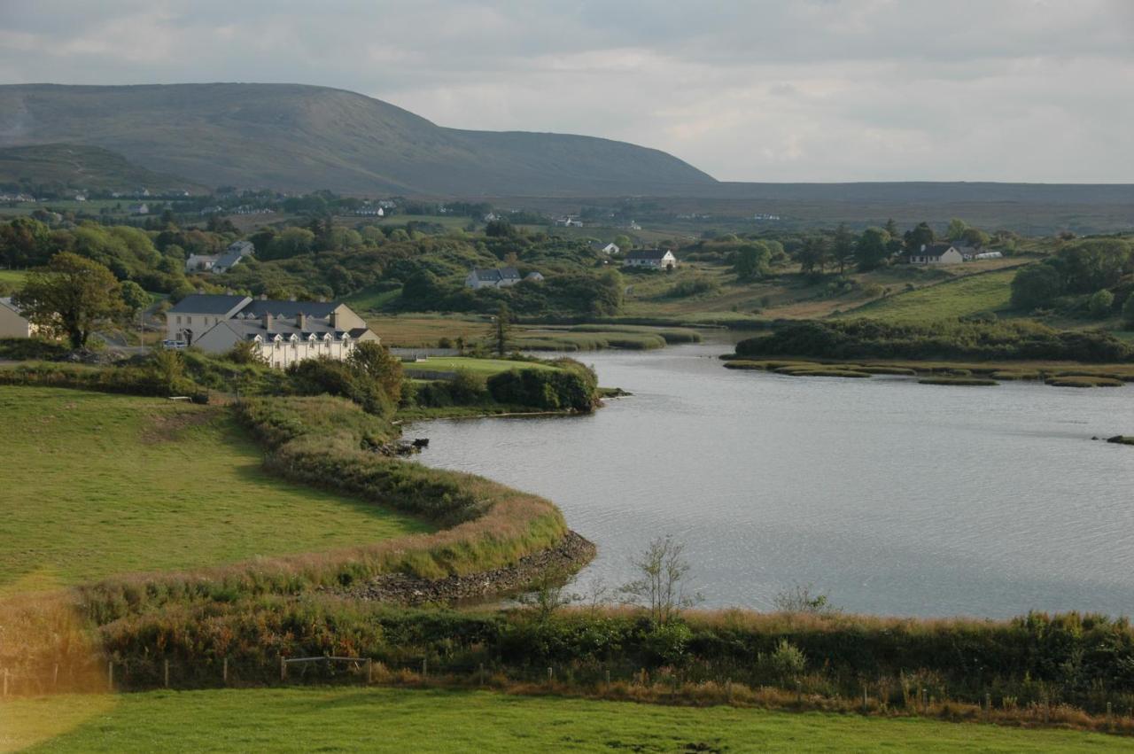 Hotel Óstán Loch Altan Cashel Hill Exterior foto